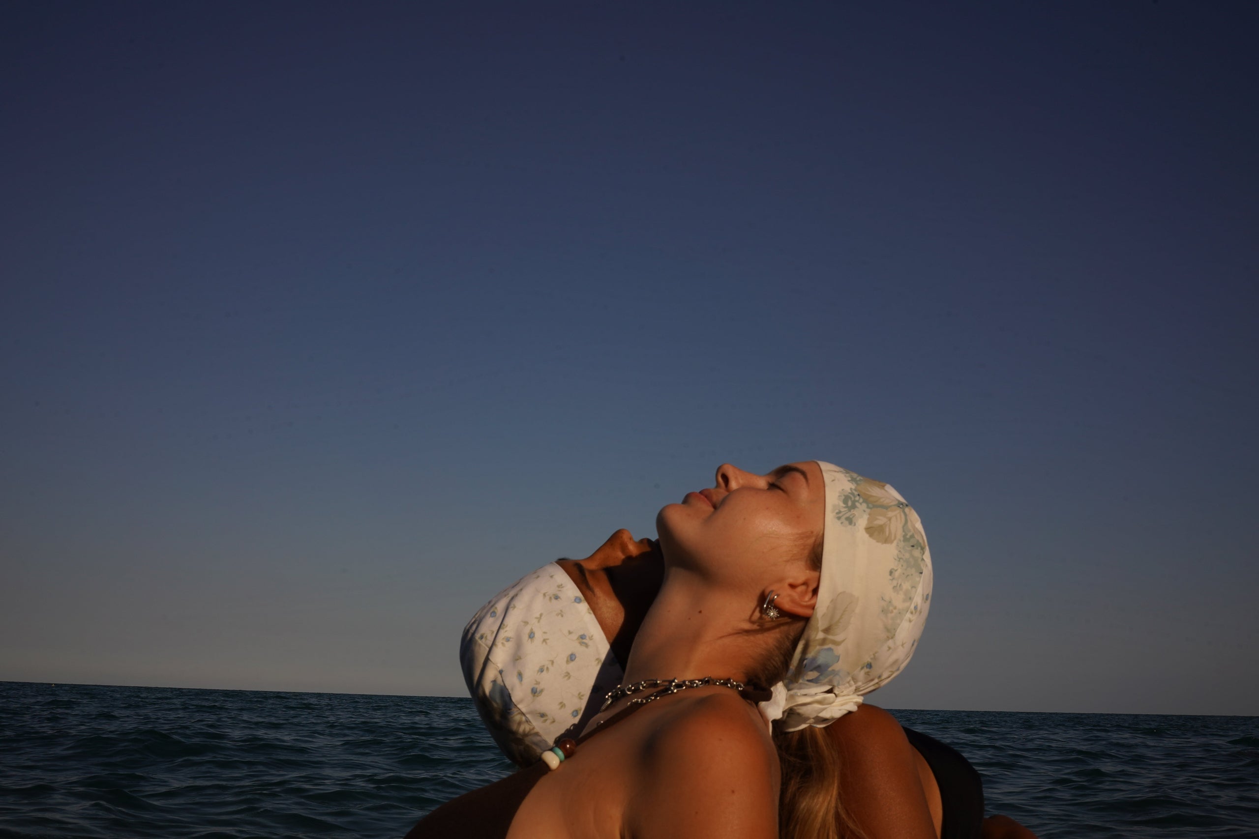 Calots doublés en soie